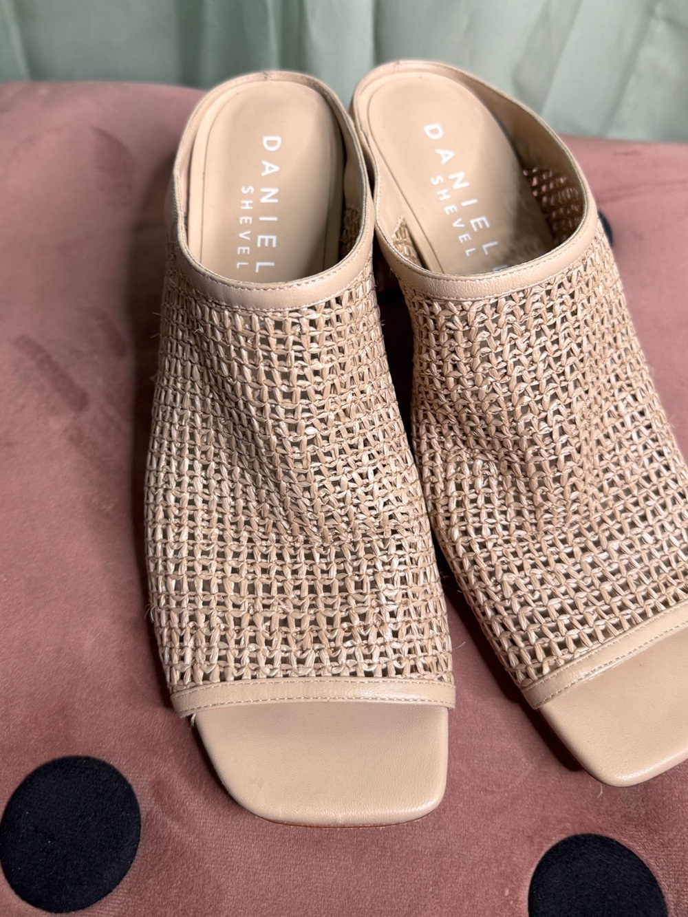 Salma Sandal Daniella Shevel